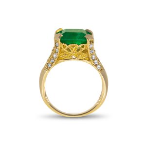 CLASSIC Emerald and Diamonds Ring