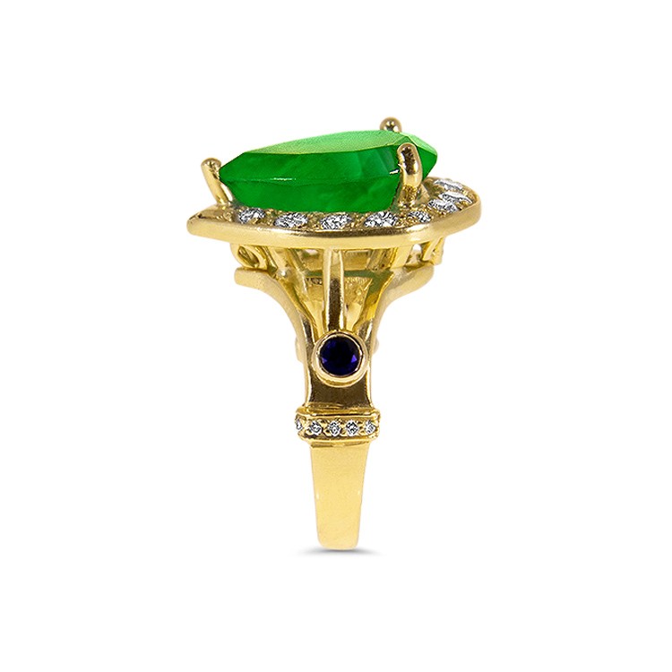 NOBLE Emerald and Diamonds Ring