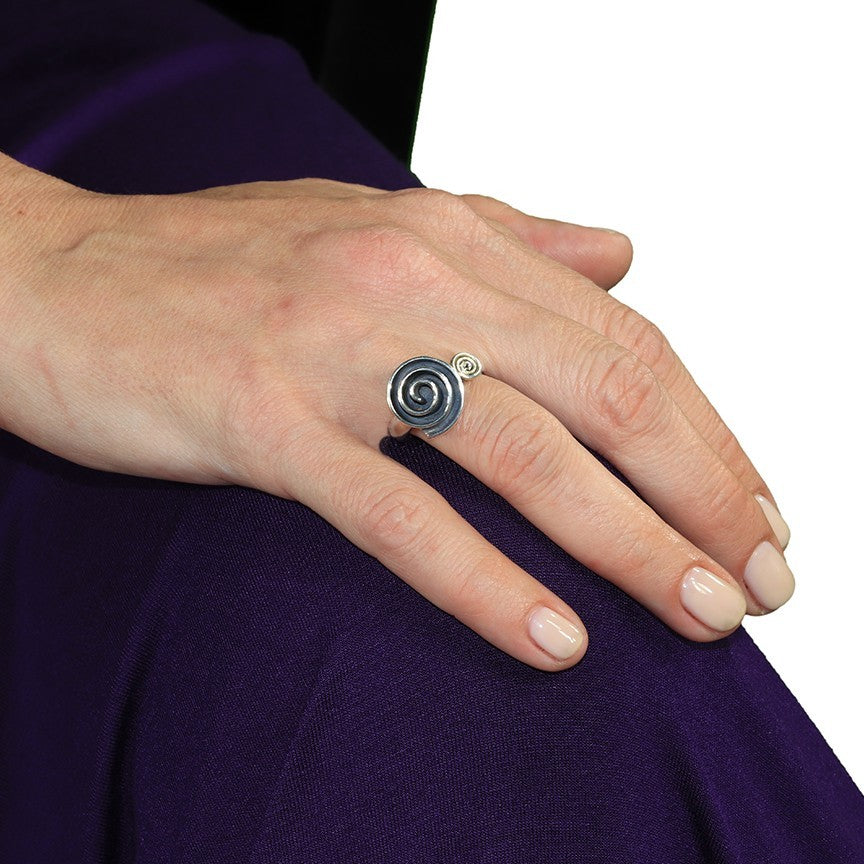 Circular Labyrinth Ring