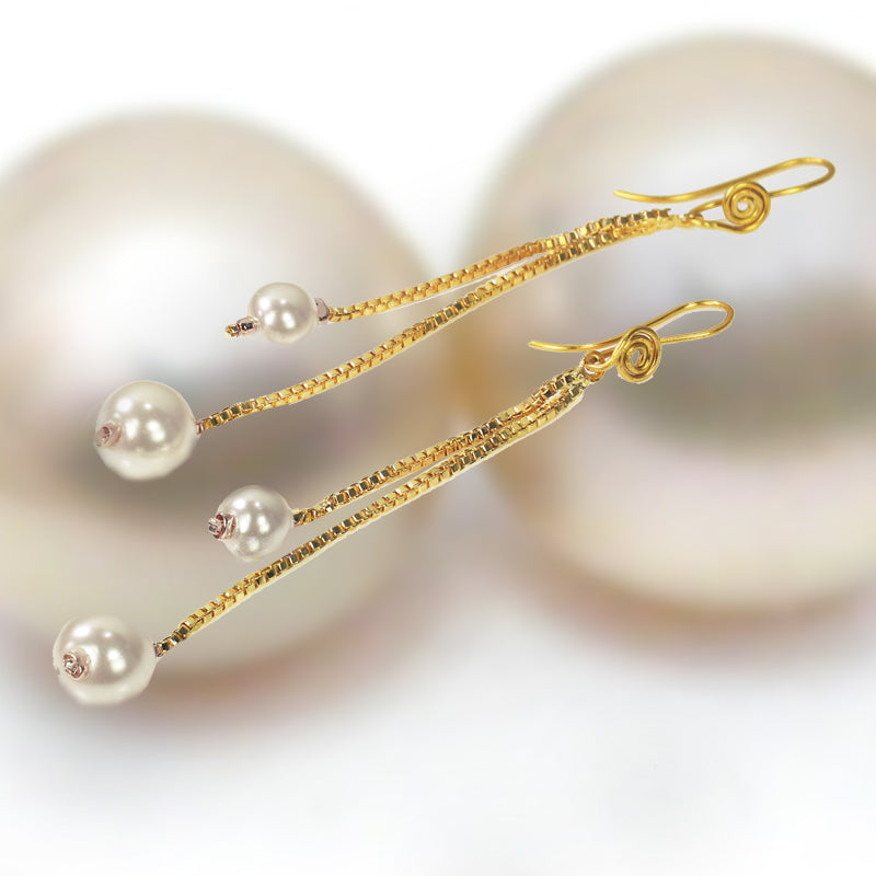 PEARLS CASCADE Earrings