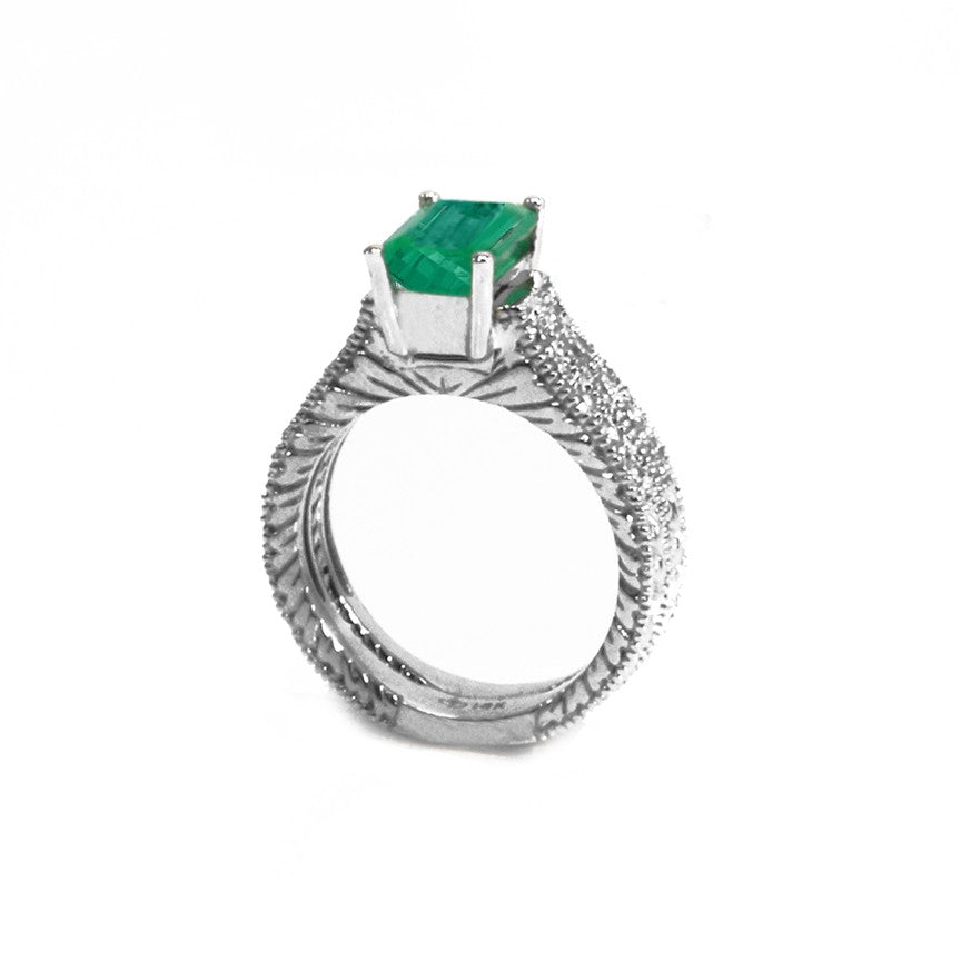 ETERNAL Emerald and Diamonds Ring