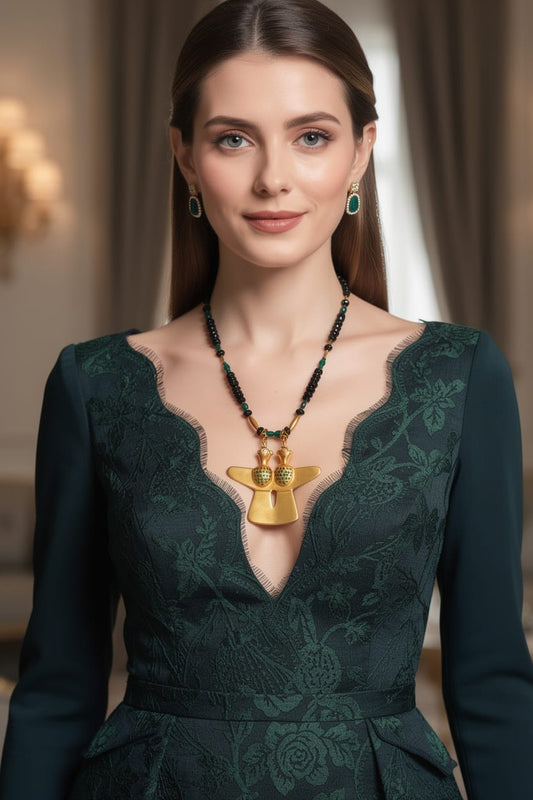 INSEPARABLE Emeralds Onyx Gold Necklace