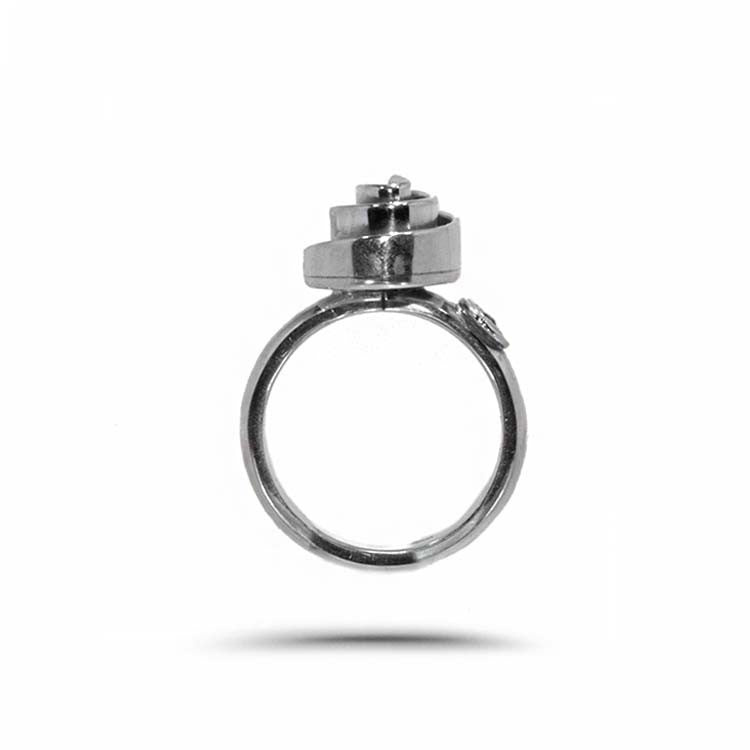 Ovalisque Labyrinth Ring