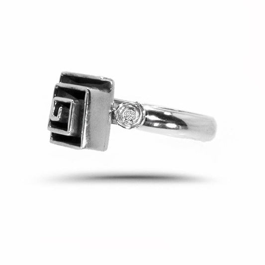 Square Labyrinth Ring
