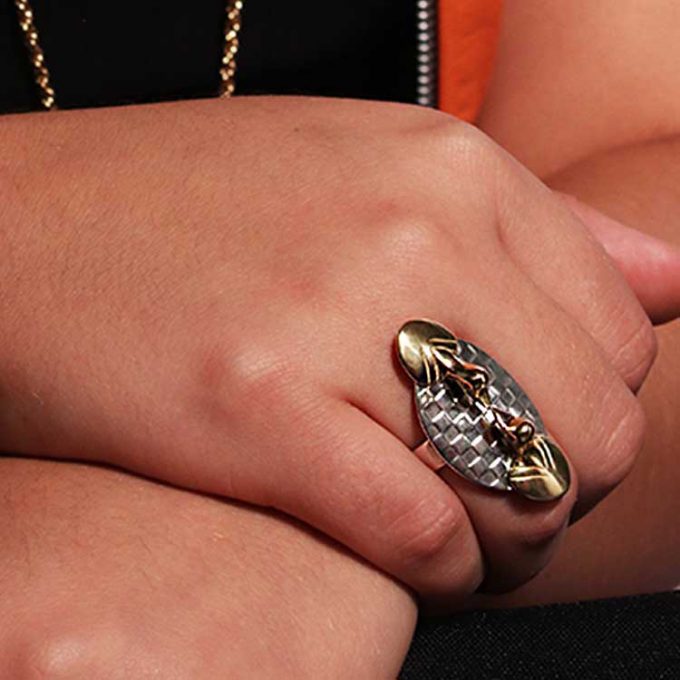 LOVE BIRDS Gold and Diamonds Ring - Image 4