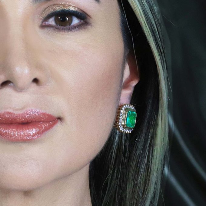 ROYALTY Emeralds and Diamonds Earrings - Image 3