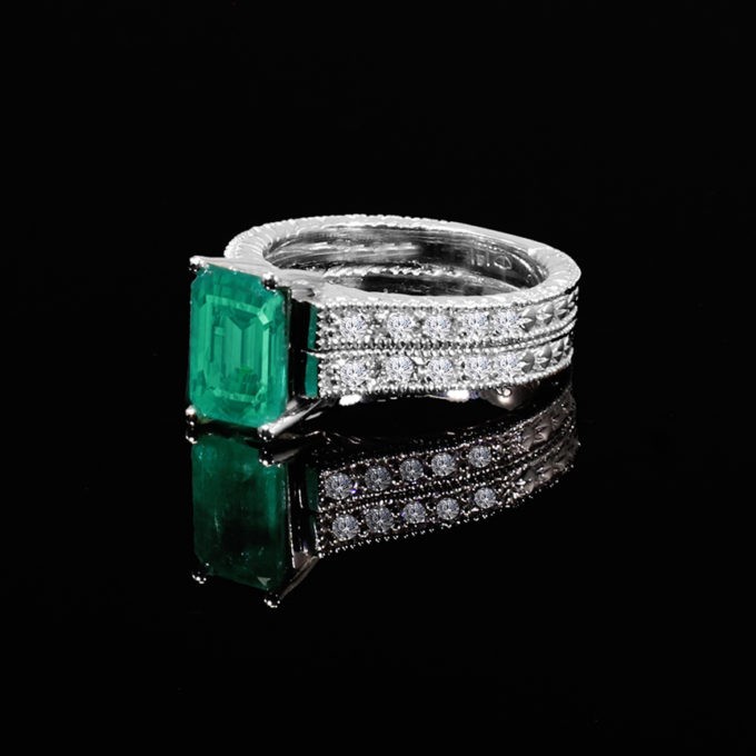 ETERNAL Emerald and Diamonds Ring - Image 4