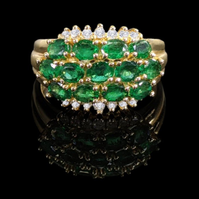 GREEN FOREST Emeralds and Diamonds Ring - Image 2