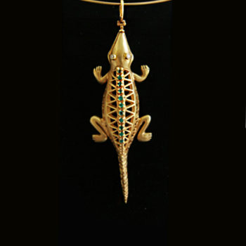 LONGEVITY Emeralds Gold Pendant